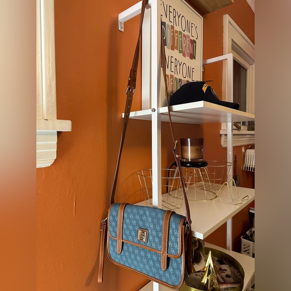 DOONEY & BOURKE Denim Signature Print Set (NWOT) - Picture 9 of 10